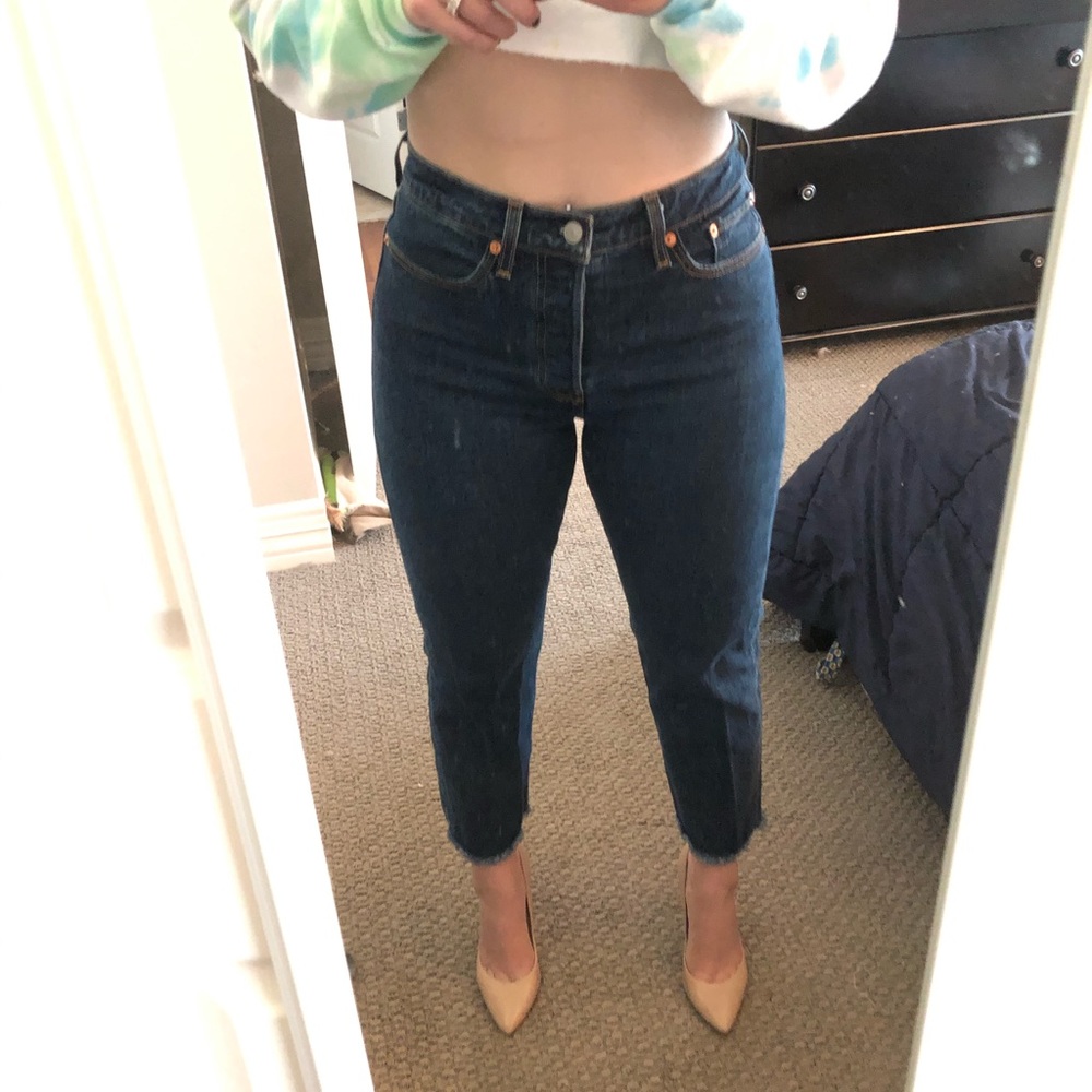 Levi’s wedgie raw hem dark wash jeans